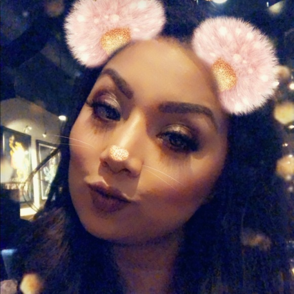 Meet your Posher, Crystal - Picture 1 of 1